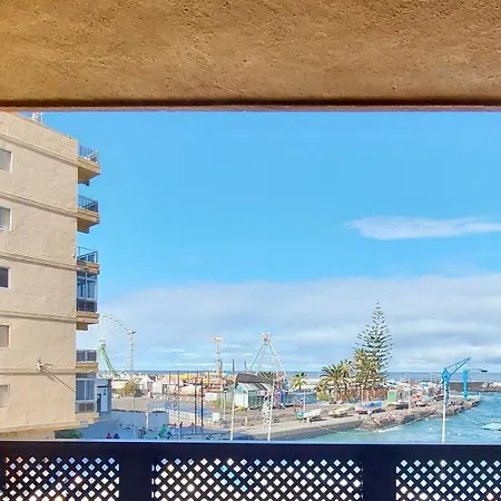 Estudio Vistas Al Muelle Apartment *